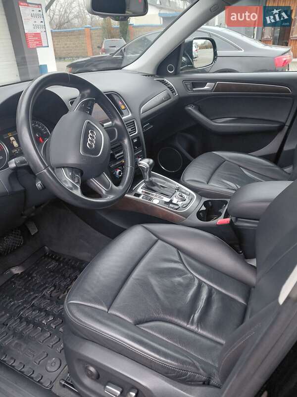 Внедорожник / Кроссовер Audi Q5 2016 в Владимире