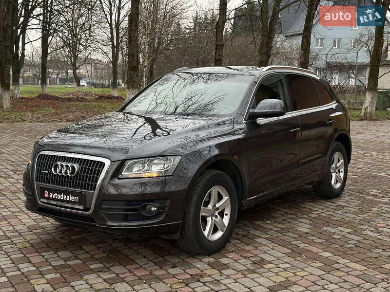 Внедорожник / Кроссовер Audi Q5 2012 в Тячеве