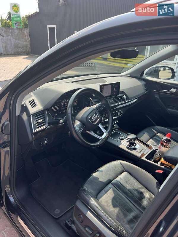 Позашляховик / Кросовер Audi Q5 2018 в Сокалі