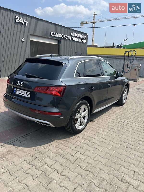 Позашляховик / Кросовер Audi Q5 2018 в Сокалі