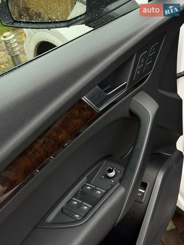 Позашляховик / Кросовер Audi Q5 2018 в Новояворівську