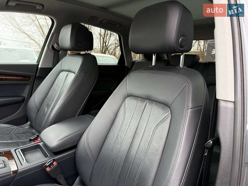Внедорожник / Кроссовер Audi Q5 2017 в Коломые