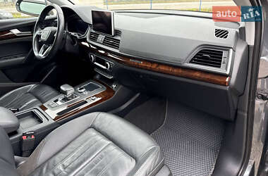 Внедорожник / Кроссовер Audi Q5 2017 в Коломые