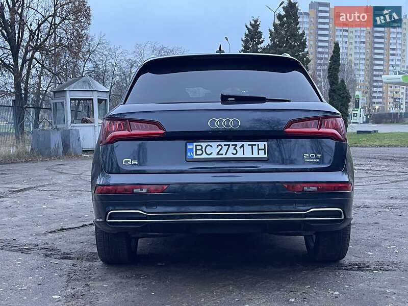 Внедорожник / Кроссовер Audi Q5 2018 в Чернигове