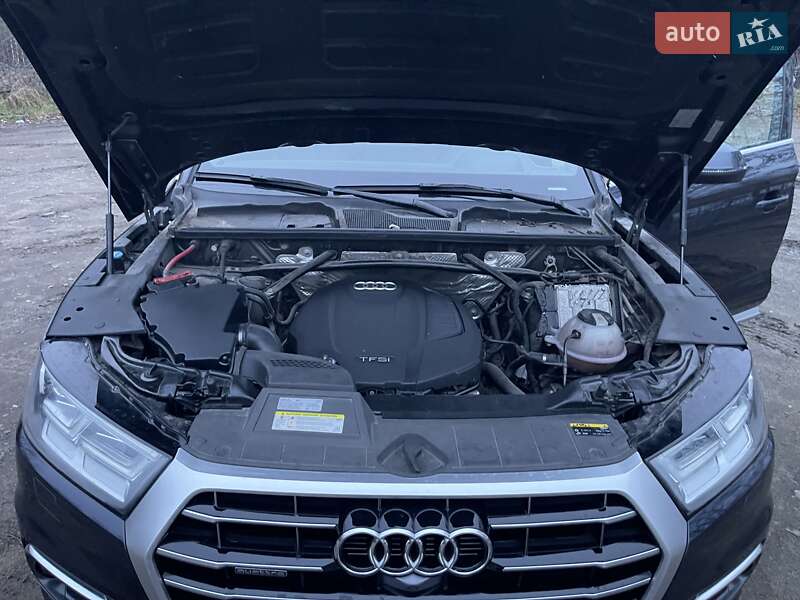 Внедорожник / Кроссовер Audi Q5 2018 в Чернигове