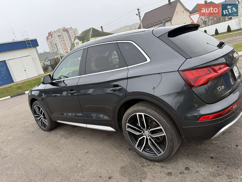Позашляховик / Кросовер Audi Q5 2017 в Вараші фото 13 Позашляховик / Кросовер Audi Q5 2017 в Вараші