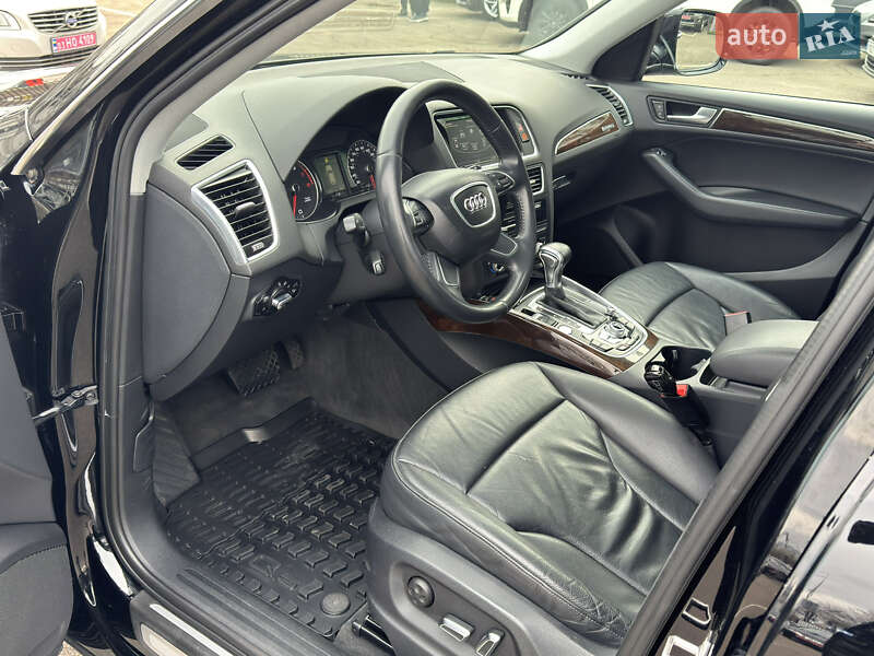 Позашляховик / Кросовер Audi Q5 2015 в Києві