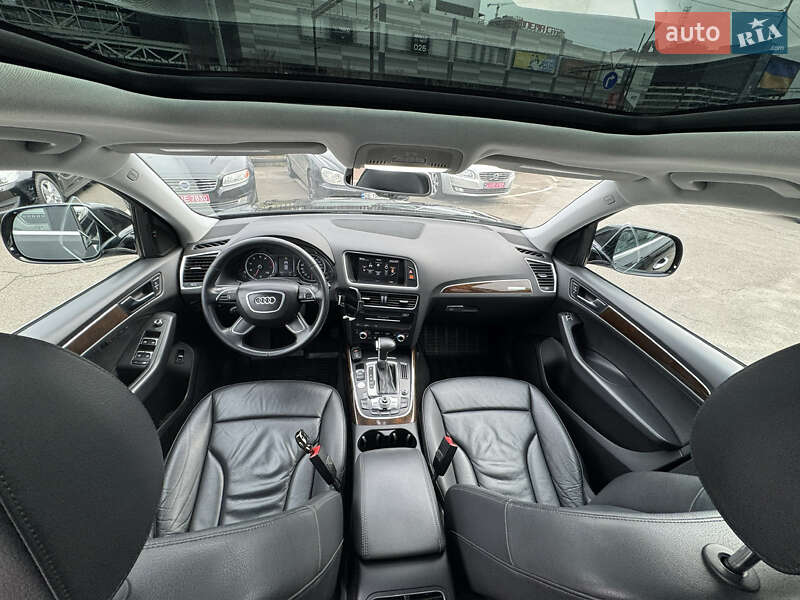 Позашляховик / Кросовер Audi Q5 2015 в Києві