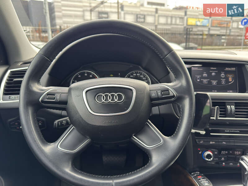 Позашляховик / Кросовер Audi Q5 2015 в Києві