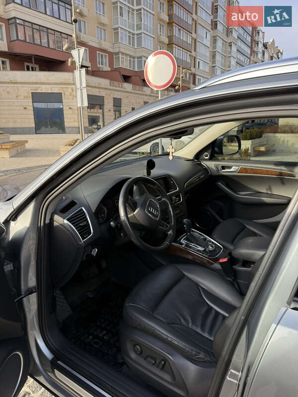 Позашляховик / Кросовер Audi Q5 2011 в Умані фото 7 Позашляховик / Кросовер Audi Q5 2011 в Умані