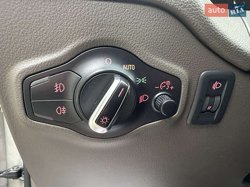 Позашляховик / Кросовер Audi Q5 2015 в Львові