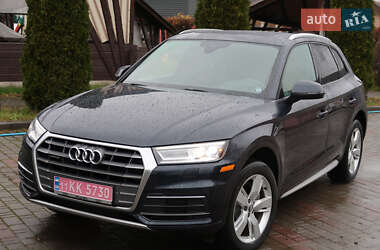 Позашляховик / Кросовер Audi Q5 2017 в Косові