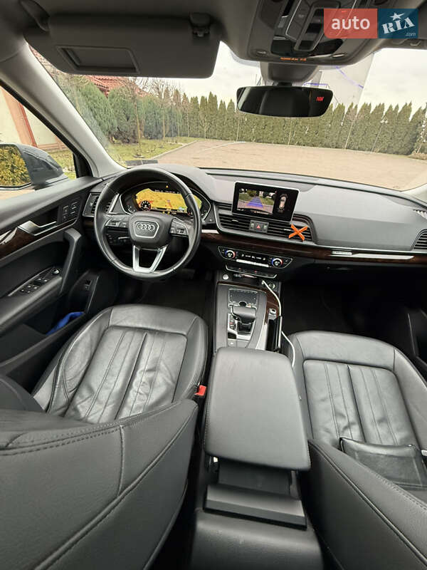 Внедорожник / Кроссовер Audi Q5 2020 в Ивано-Франковске