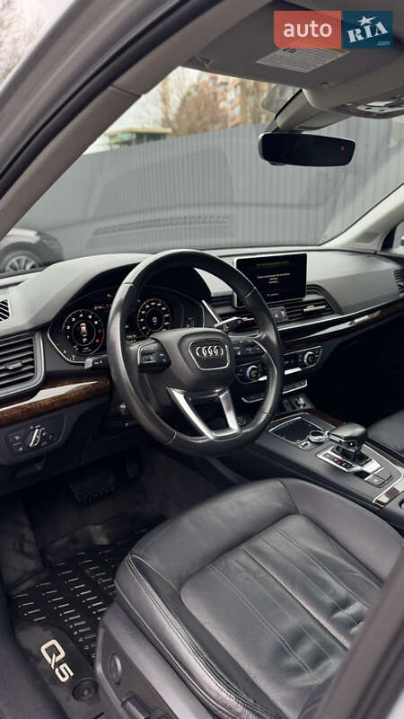 Внедорожник / Кроссовер Audi Q5 2018 в Киеве