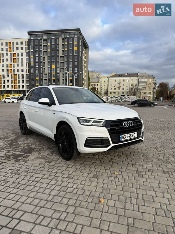 Позашляховик / Кросовер Audi Q5 2018 в Харкові фото 12 Позашляховик / Кросовер Audi Q5 2018 в Харкові