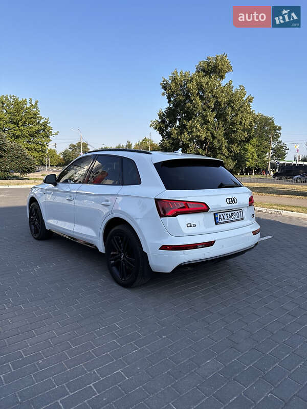 Позашляховик / Кросовер Audi Q5 2018 в Харкові фото 33 Позашляховик / Кросовер Audi Q5 2018 в Харкові