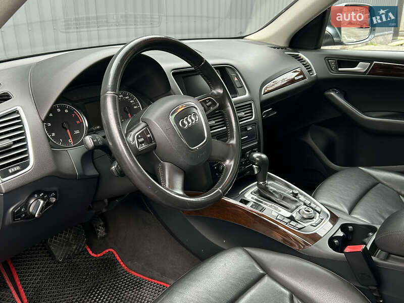 Внедорожник / Кроссовер Audi Q5 2011 в Николаеве