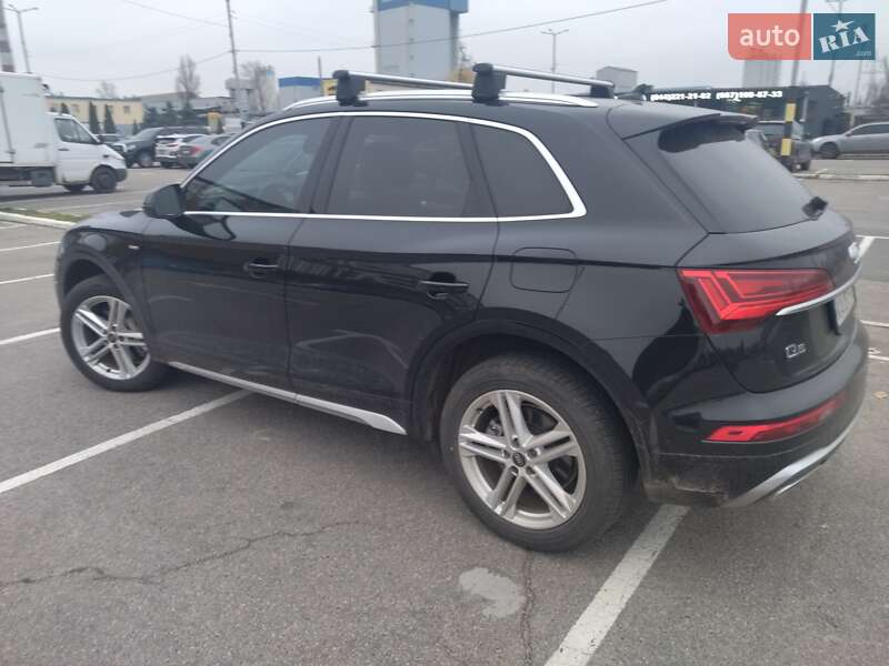 Внедорожник / Кроссовер Audi Q5 2020 в Киеве