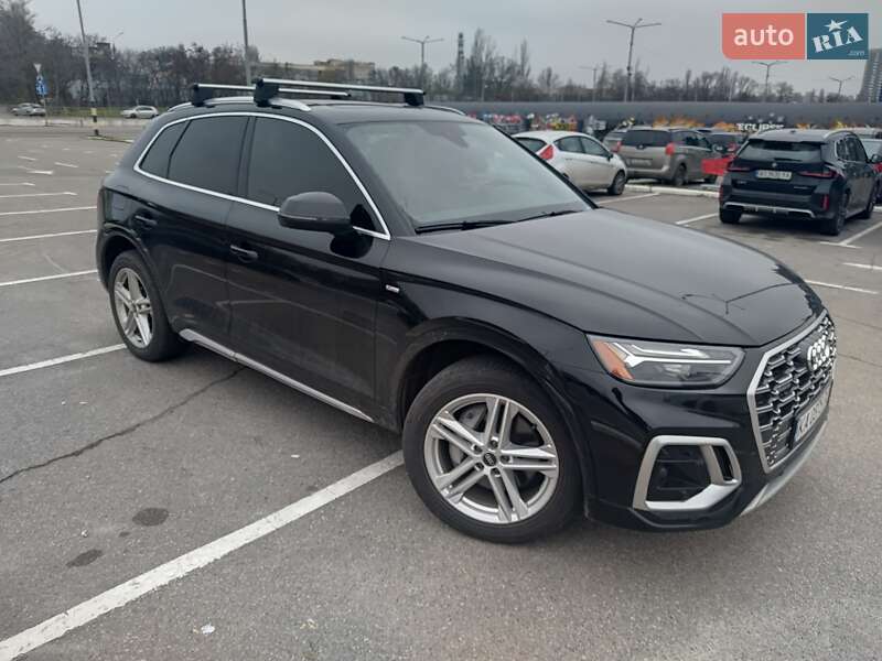 Внедорожник / Кроссовер Audi Q5 2020 в Киеве