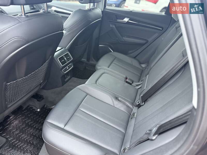 Внедорожник / Кроссовер Audi Q5 2018 в Луцке