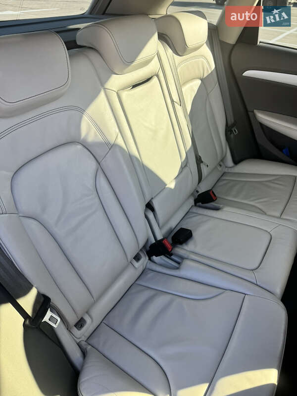 Внедорожник / Кроссовер Audi Q5 2009 в Умани