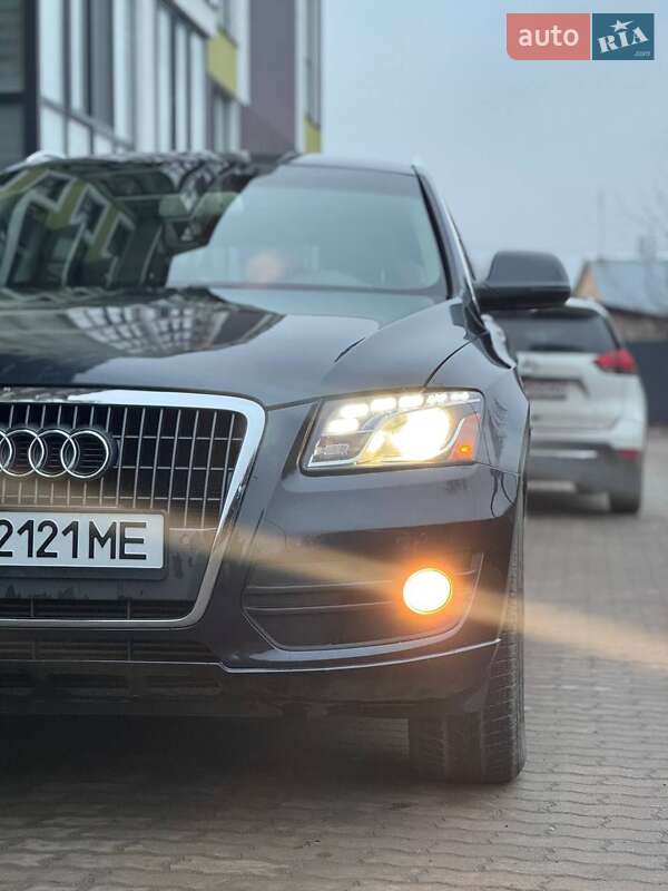 Позашляховик / Кросовер Audi Q5 2011 в Львові