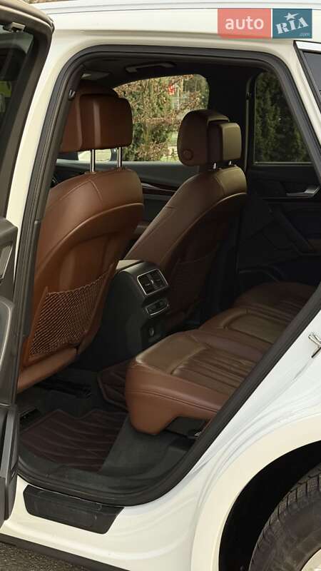 Позашляховик / Кросовер Audi Q5 2018 в Івано-Франківську