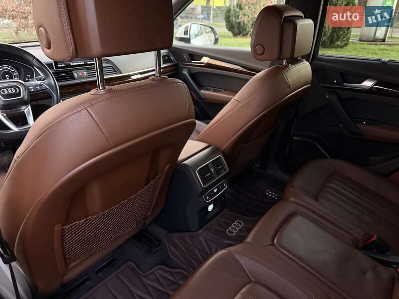 Позашляховик / Кросовер Audi Q5 2018 в Івано-Франківську