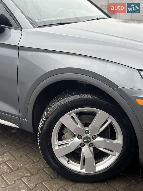 Внедорожник / Кроссовер Audi Q5 2018 в Шептицькому