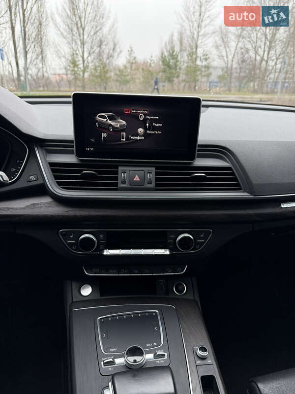 Внедорожник / Кроссовер Audi Q5 2020 в Киеве