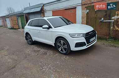 Позашляховик / Кросовер Audi Q5 2017 в Первомайську