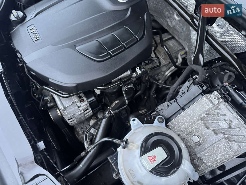 Позашляховик / Кросовер Audi Q5 2018 в Луцьку