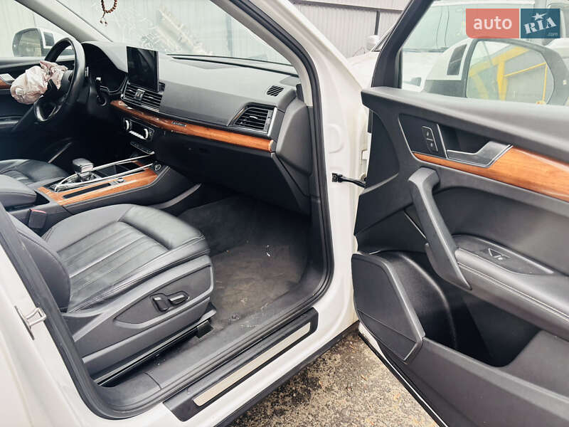 Внедорожник / Кроссовер Audi Q5 2020 в Вышгороде