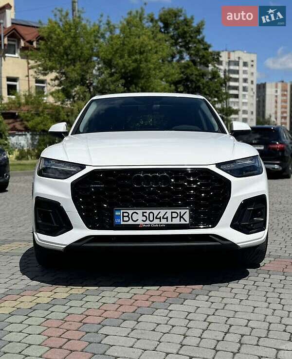 Внедорожник / Кроссовер Audi Q5 2019 в Львове фото 4 Внедорожник / Кроссовер Audi Q5 2019 в Львове