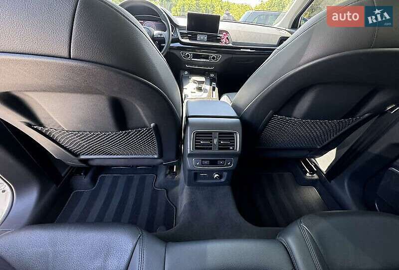 Внедорожник / Кроссовер Audi Q5 2019 в Львове фото 20 Внедорожник / Кроссовер Audi Q5 2019 в Львове