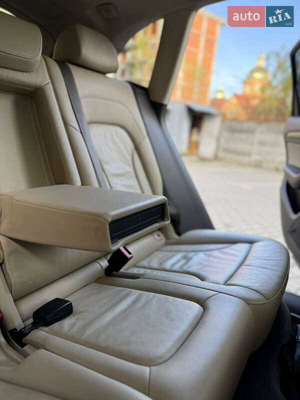 Внедорожник / Кроссовер Audi Q5 2016 в Ужгороде