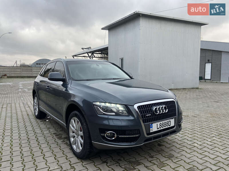 Внедорожник / Кроссовер Audi Q5 2009 в Новоселице
