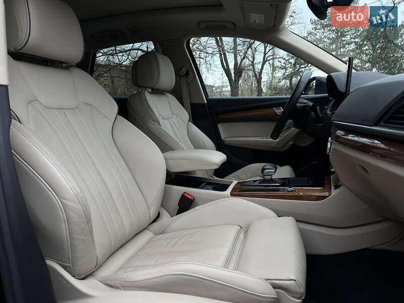 Внедорожник / Кроссовер Audi Q5 2023 в Николаеве