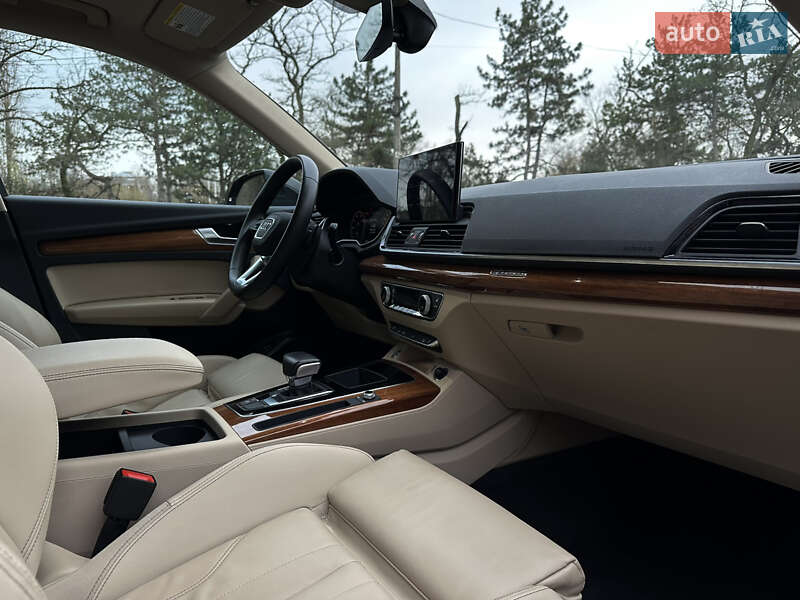 Внедорожник / Кроссовер Audi Q5 2023 в Николаеве