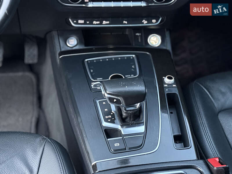 Позашляховик / Кросовер Audi Q5 2018 в Стрию