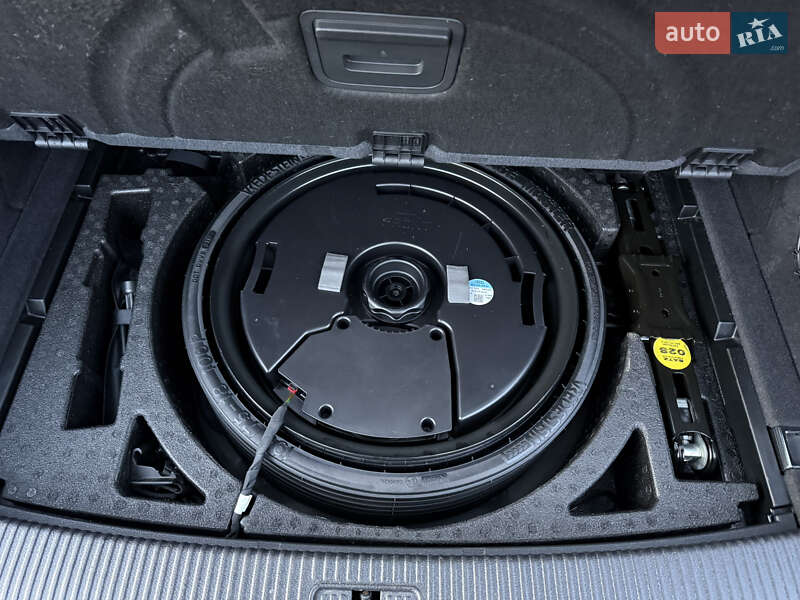 Позашляховик / Кросовер Audi Q5 2018 в Стрию