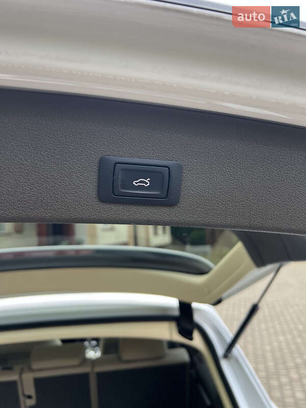 Внедорожник / Кроссовер Audi Q5 2015 в Львове