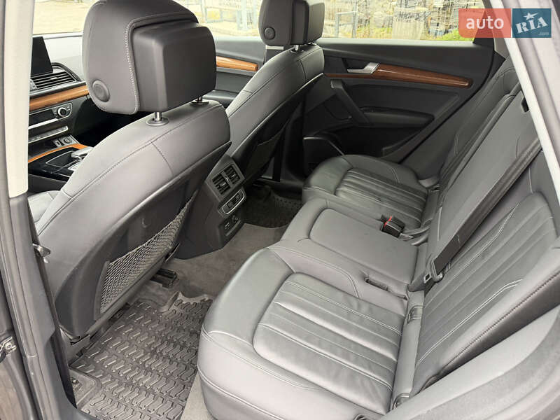 Внедорожник / Кроссовер Audi Q5 2020 в Львове фото 14 Внедорожник / Кроссовер Audi Q5 2020 в Львове