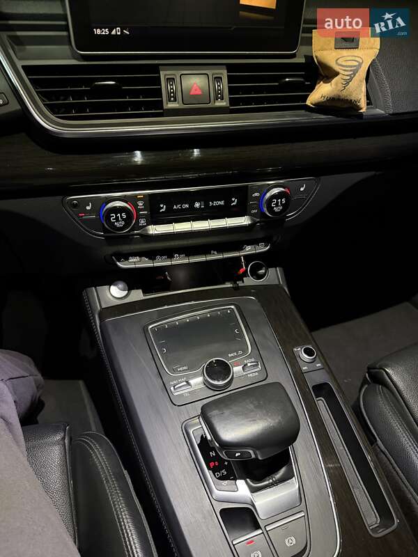 Внедорожник / Кроссовер Audi Q5 2018 в Киеве фото 25 Внедорожник / Кроссовер Audi Q5 2018 в Киеве