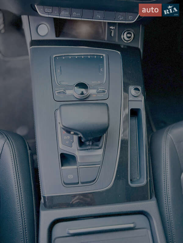 Внедорожник / Кроссовер Audi Q5 2019 в Львове фото 31 Внедорожник / Кроссовер Audi Q5 2019 в Львове