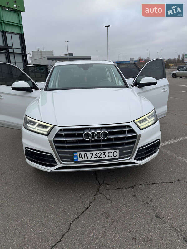Внедорожник / Кроссовер Audi Q5 2018 в Киеве фото 5 Внедорожник / Кроссовер Audi Q5 2018 в Киеве