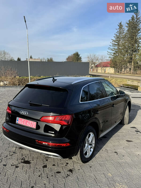 Внедорожник / Кроссовер Audi Q5 2019 в Львове