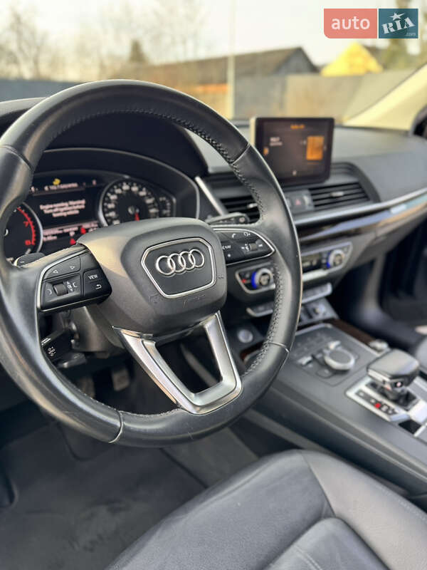 Внедорожник / Кроссовер Audi Q5 2019 в Львове