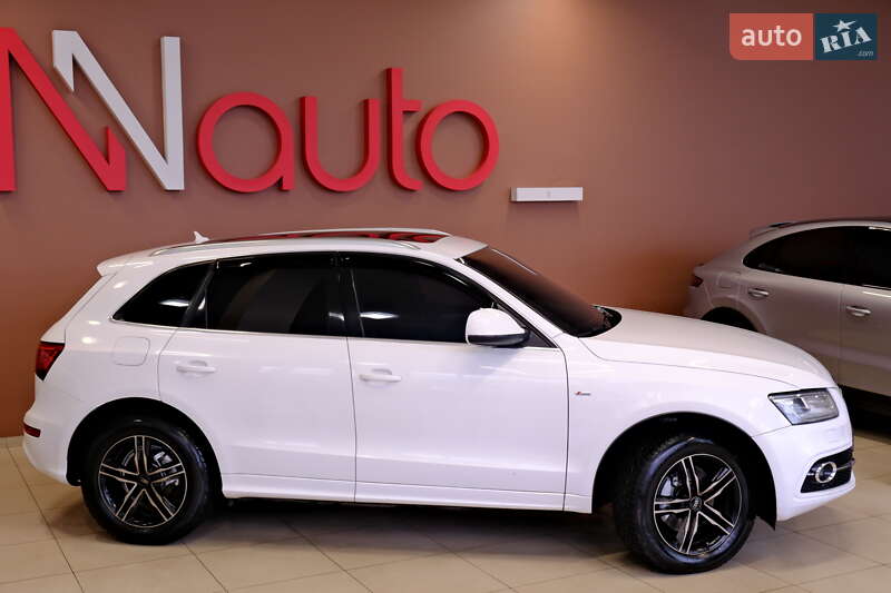 Позашляховик / Кросовер Audi Q5 2012 в Одесі