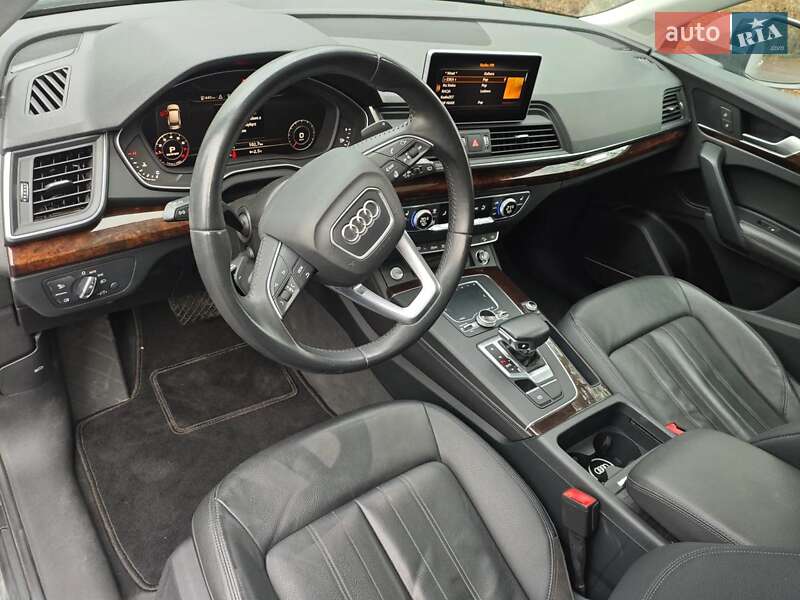 Внедорожник / Кроссовер Audi Q5 2019 в Киеве